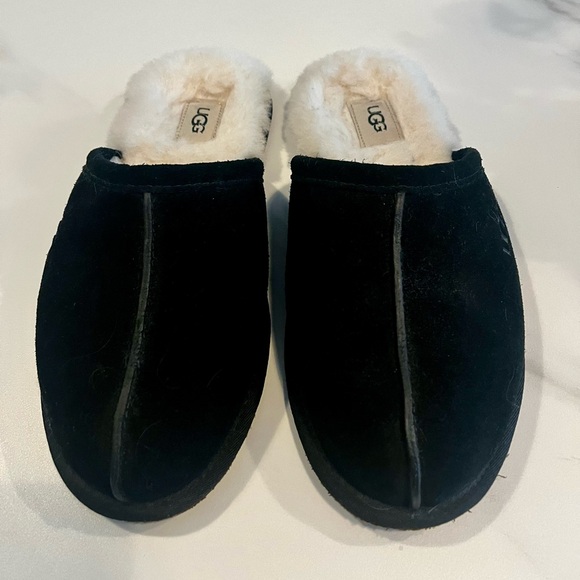 Men’s ’Scuff’ UGGS, black, size 10 - Picture 1 of 4